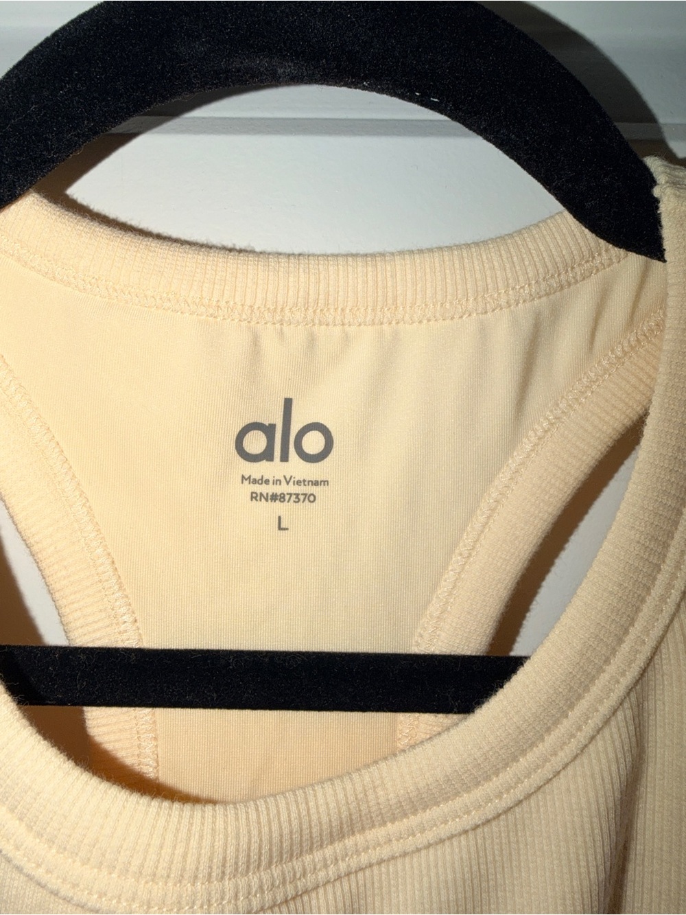 ALO Yoga Sleeveless Ribbed Tank Top - Cream - Picture 8 of 10
